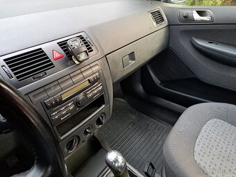 Škoda Fabia 1.4MPI - 8