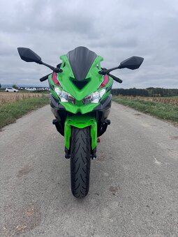 Kawasaki ZX-4RR - 8