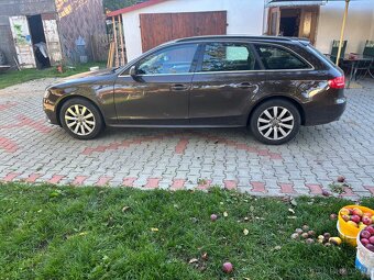 Audi A4 B8 - 8
