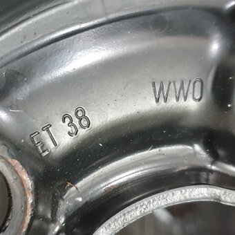 Sada zimních kol Škoda, VW 185/60 R15 č. AK12 - 8