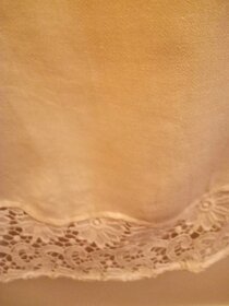 šaty smetanové s krajkou - 8