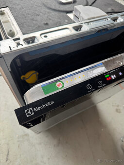 Vestavná myčka electrolux, automatické otevírání - 8