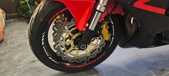 Honda CBR 900RR - 109kw - 8