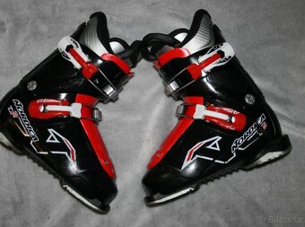 lyže head 97 cm , lyžaky - 8