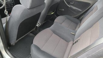 Honda Civic 6g 1.4i - 8