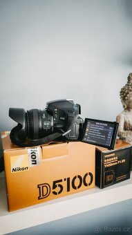 Nikon D5100 + 50mm f/1.8 - 8