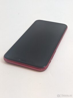 iPhone XR 64gb red. Dobry stav. Baterie 84%. Záruka 6 měsíců - 8