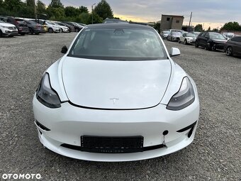 Tesla 3 Long Range  Faceliftová verze  03.2021 - 8