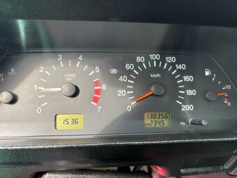 Lada Niva 1.7, 61kW, 4x4 - 8