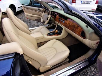 JAGUAR XK8 gabrio - 8