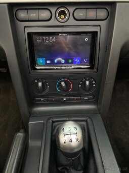 Ford Mustang 4.0 V6 MANUÁL - 8