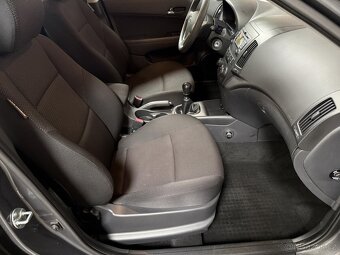 Hyundai I30 1.4i , 80 kW benzín, 2010 - 8