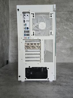 Herní PC AM5/Ryzen 7800X3D/RX9070XT/32GB RAM/2TB NVMe - 8