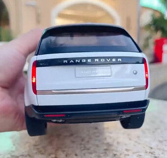 1:14 Range Land Rover SUV 2022 Modell Metall Sound Light - 8