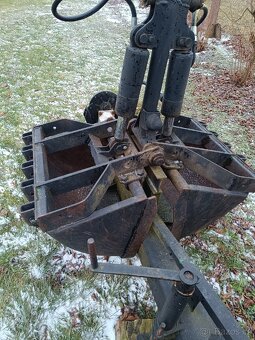 Nakladač UNHZ 500 - 8