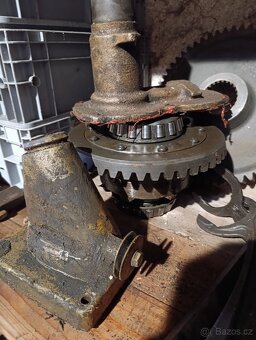 Díly na Zetor 3011 - 8