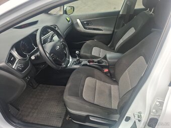 Kia Ceed 1.6CRDi 100kW,digi klima,tažné zařízení - 8