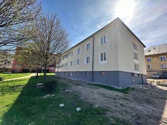 Pronájem zrekonstruovaného bytu v Břidličné 1+1 30 m² - 8