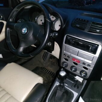 Alfa Romeo 147, 1.9 JTD,MAX VÝBAVA,PĚKNÁ,CENA - 8