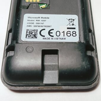 Nokia 130, RM-1037, mobilní telefon - 8