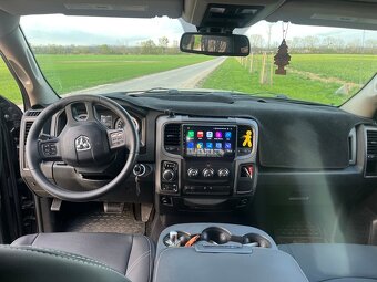 Dodge Ram 1500 Sport Crew Cab V8 5.7 Hemi - 8