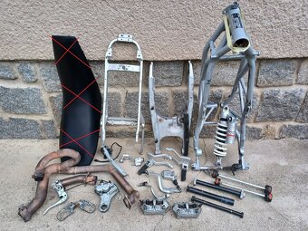 KTM LC8 950 - MOTOR KOMPLETNÍ + MOTOR NA DÍLY - 8
