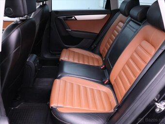 Volkswagen Passat 2,0 TDI 125kW Alltrack DSG 4M (2012) - 8