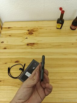iPhone 8 64GB - 8