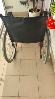 Invalidní vozík MEYRA - 8