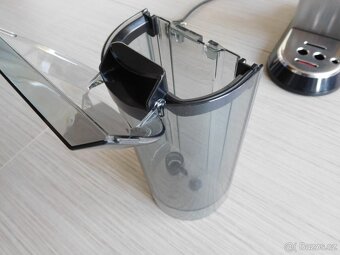 pákový kávovar DeLonghi EC680.M + příslušenství - 8