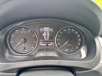 Škoda Rapid 1.2tsi 77kw serviska - 8