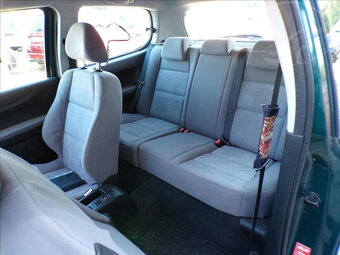 Peugeot 307 1,6 i KLIMA-HNED ODJÍŽDÍTE - 8