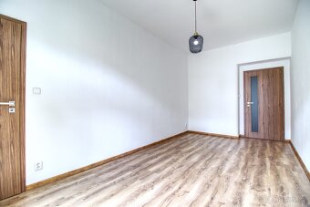 Prodej bytu 2+kk, 45 m² s balkónem, Pardubice - centrum. - 8