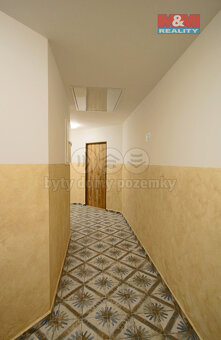 Pronájem bytu 1+kk, 37m², Hradec Králové, ul. Bratří Štefanů - 8