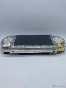 PSP 1000 Transparentní bílá barva + hry - 64GB - 8