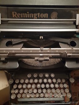 Starožitný psací stroj - 8