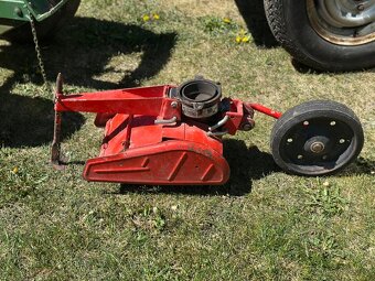 VARI - malotraktor + příslušenství - 8