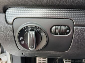 Volkswagen Golf 1.6 TDi , 77 kW nafta, 2012 - 8