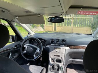 Ford Galaxy - 8