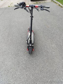 Elektrokoloběžka - nepojízdná (náhradní díly) - 8