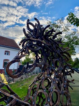 Nabízím koně z podkov - 8