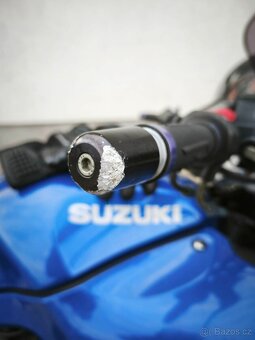 Suzuki GSX-F 600 - 8