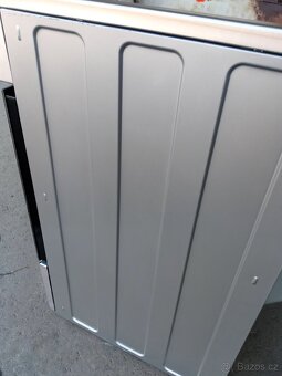 Elektrický NOVÝ sklokeramický nerezový sporák Beko - 8