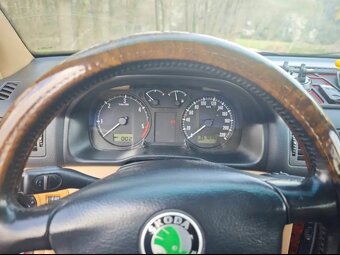 Škoda Octavia 1.9 TDI Laurin & Klement - 8