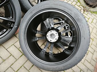 Alu Hyundai 5/114.3 r20 + 255/45 r20 105V XL
- 8
