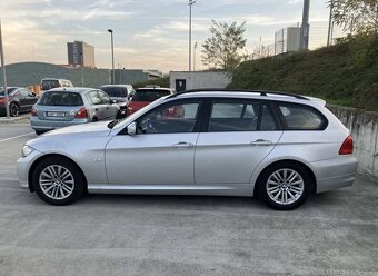BMW E91 320D 2010 LCI - 8