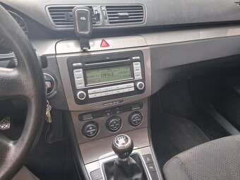 VW PASSAT 1.9TDI.77KW. R.V.2008 - 8