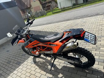 KTM 690 ENDURO R - 8