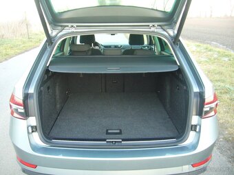 Škoda Superb 2.0TDI kombi - 8