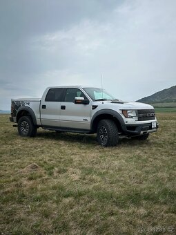 Ford F150 Raptor SVT 6.2 - 8